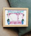 Devanture : la pâtisserie.